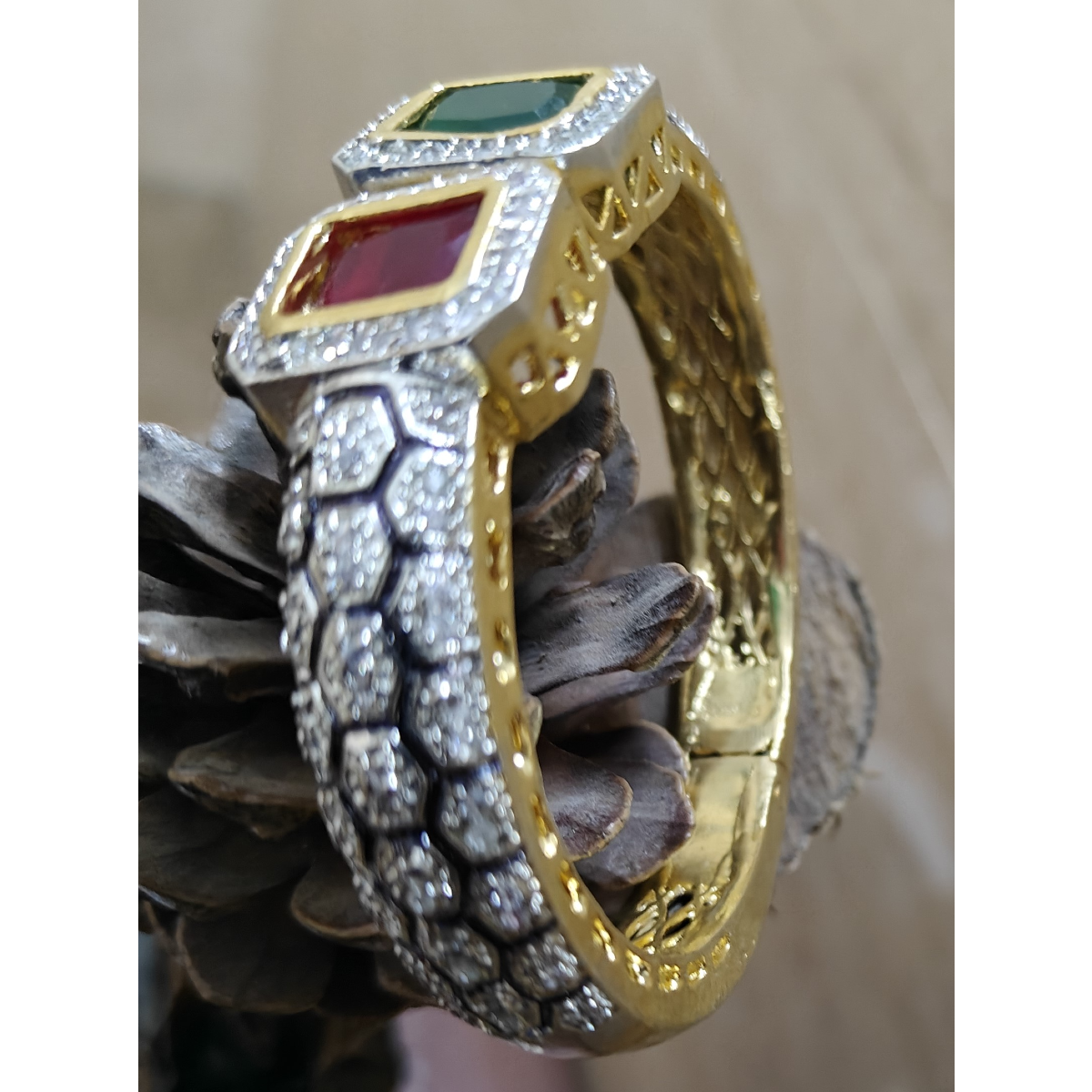 Maroon Green Stone Bracelet pic2