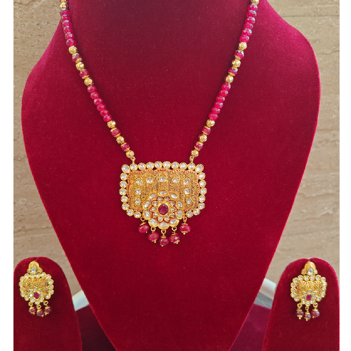 Stone Beaded Necklace Set Ethnic