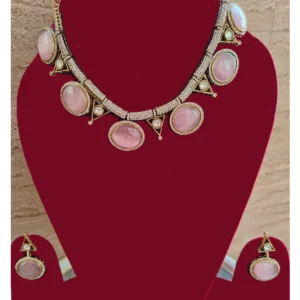 pink collar necklace set in fine stone