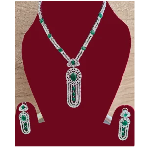 Emerald Green Necklace Set with Fine Stones