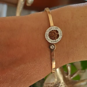 Rose Gold Colour Bracelet in Sleek Look displayed on a Girl hand