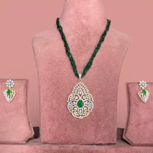 Exquisite Emerald Green Beads Necklace with Pendant, displayed on a mannequin